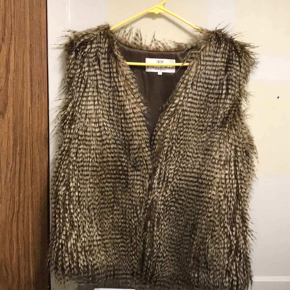 Fur vest